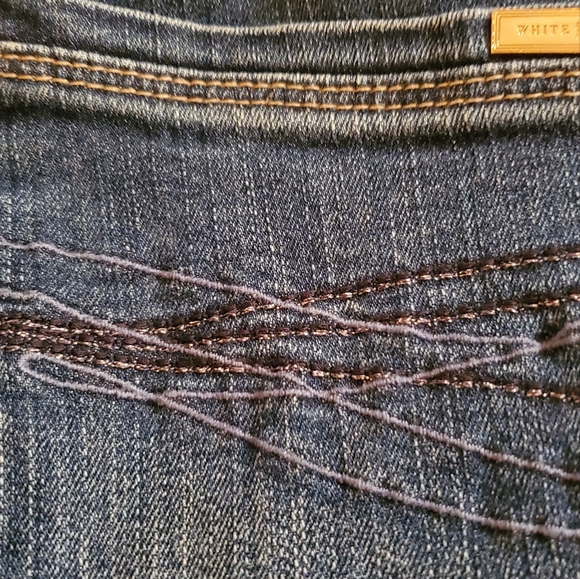 White house/Black Market Jean's Boot Leg Size 6 R - Picture 2 of 4